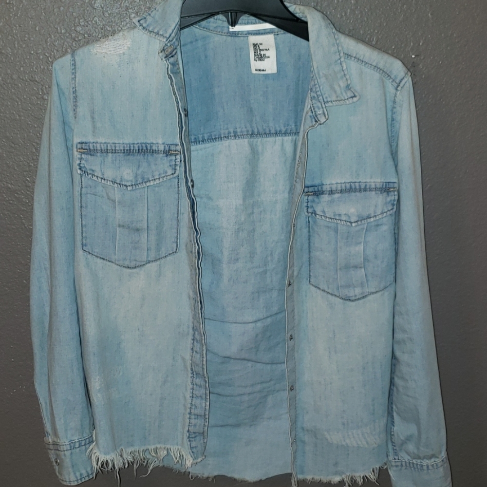 Distressed button up